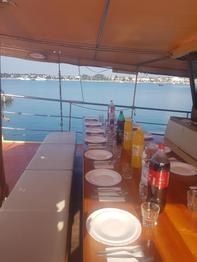 Отель Boat & Breakfast Умаг Экстерьер фото